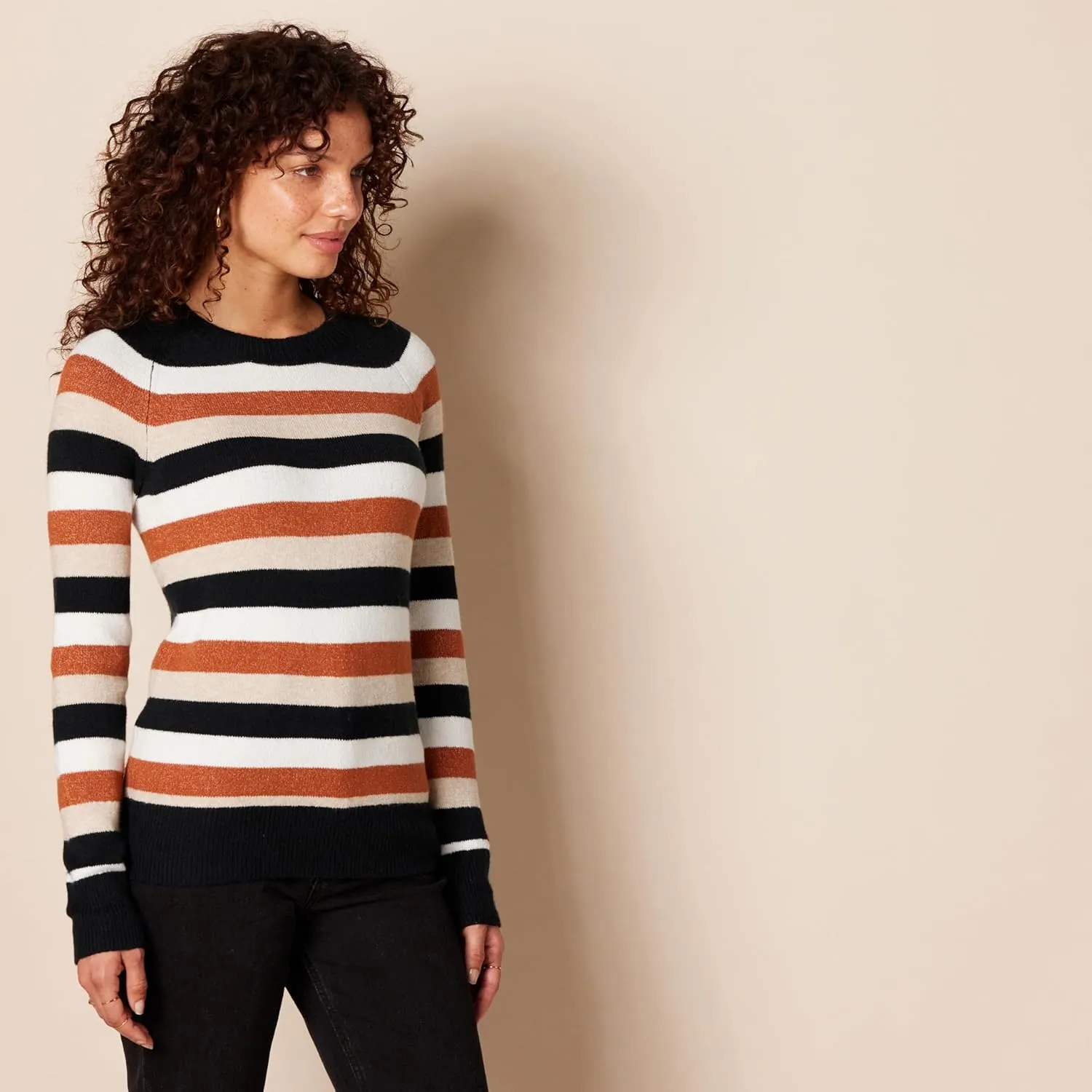 Amazon Essentials Women's Classic-Fit Soft Touch Long-Sleeve Crewneck Sweater