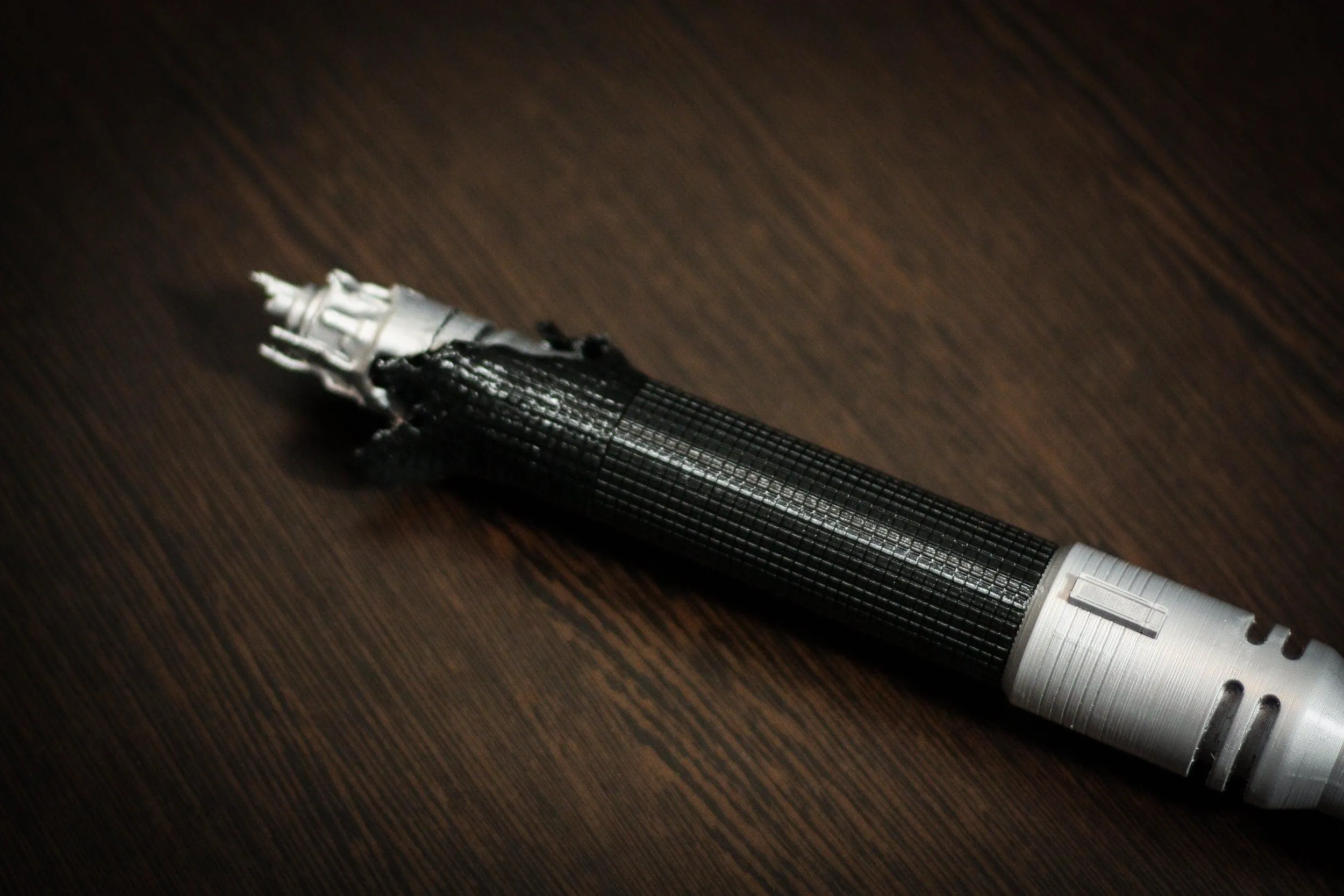 Cal Kestis Lightsaber - Jedi Fallen Order Lightsaber Hilt Replica