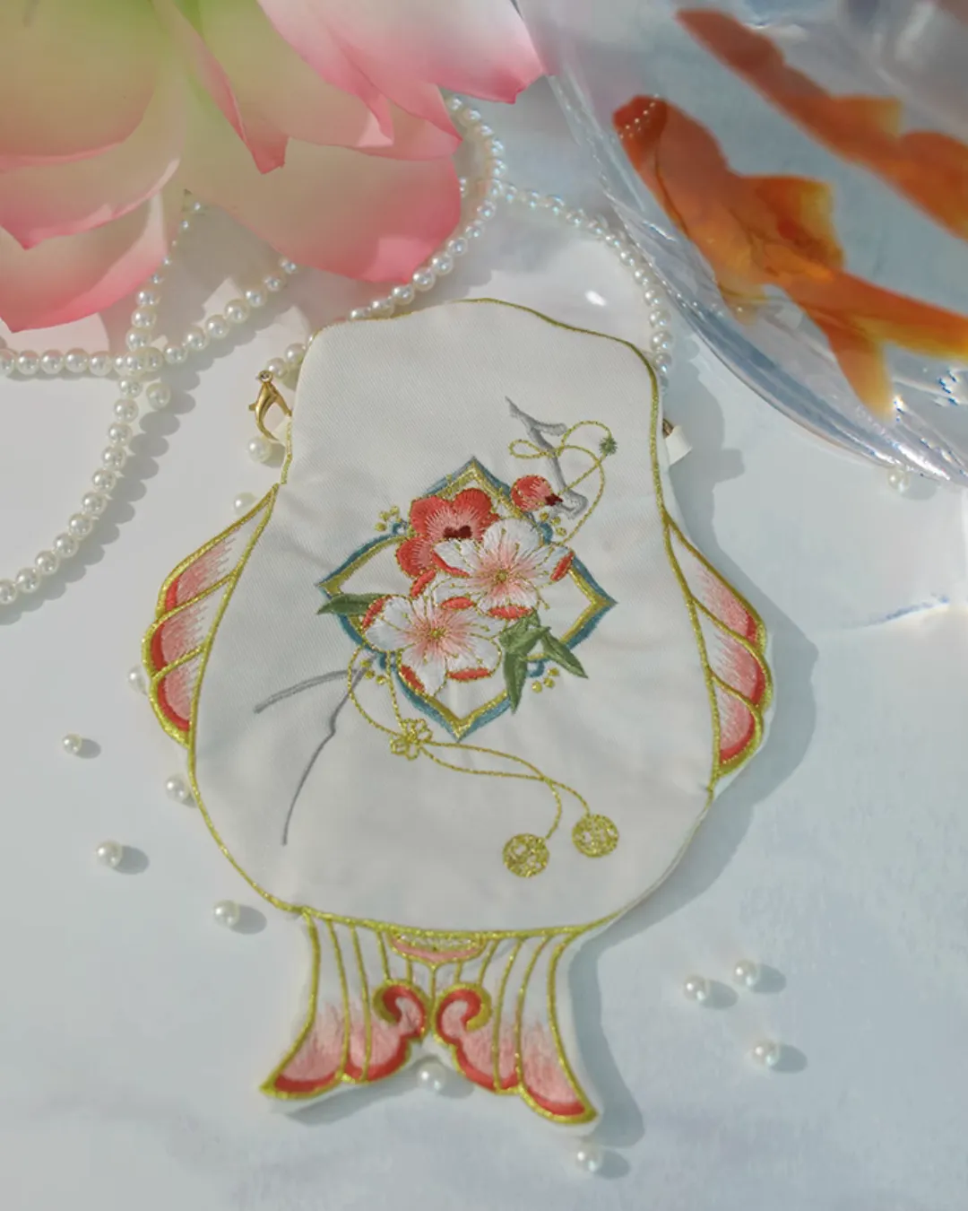 Chitang 池塘 Goldfish Pond Phone Purse