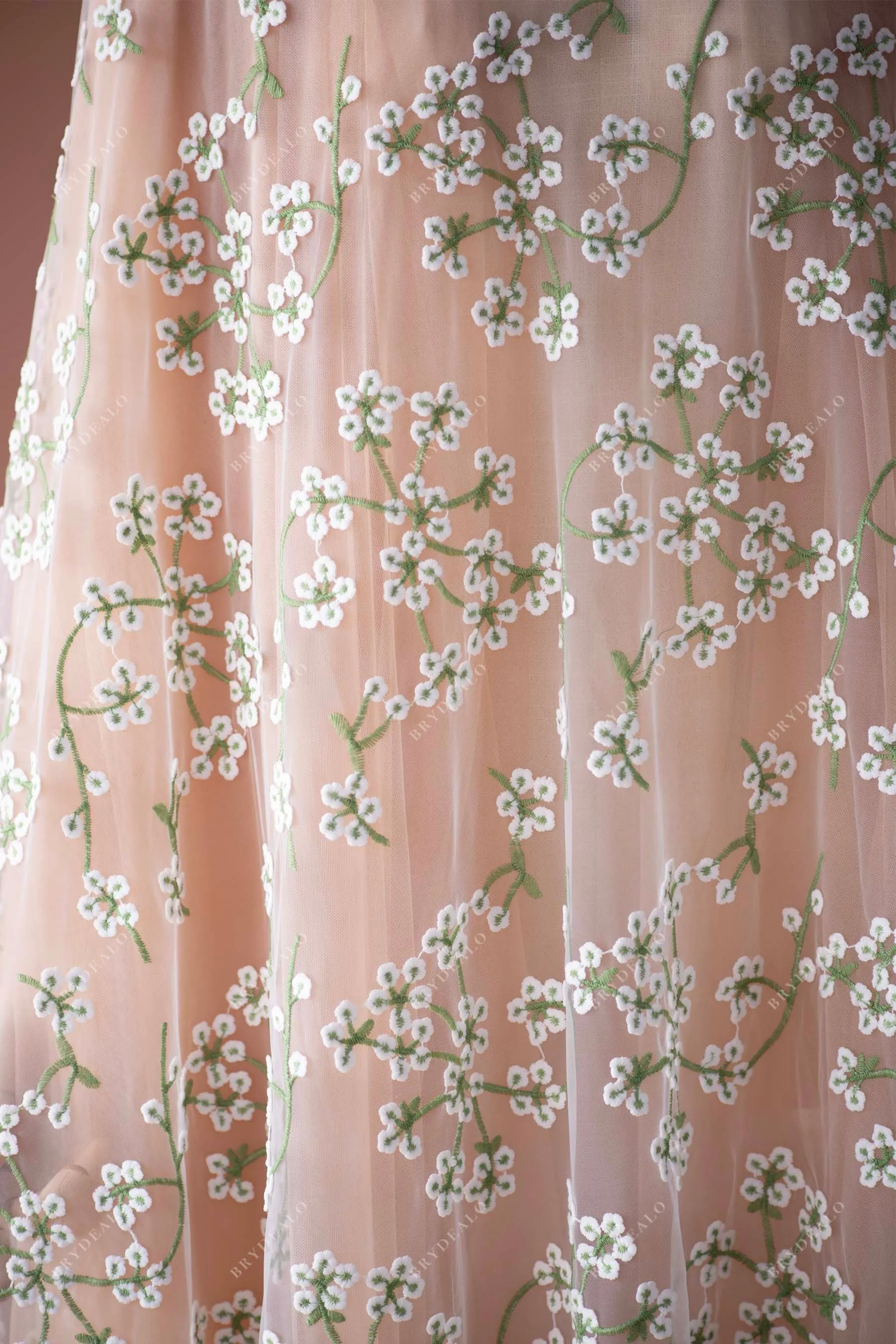 Dainty Small Flower Lace Fabric for Wholesale