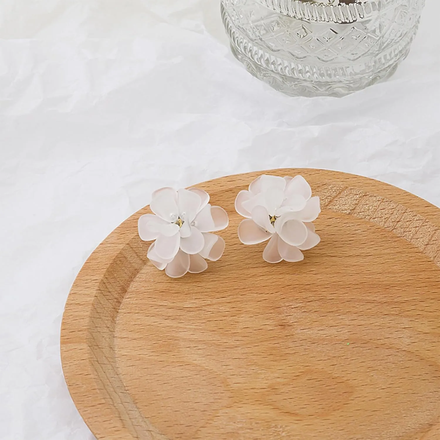 Flower Cluster Earrings for Women White Pink Blossom Design Clip On Flower Earrings Jewelry Gifts