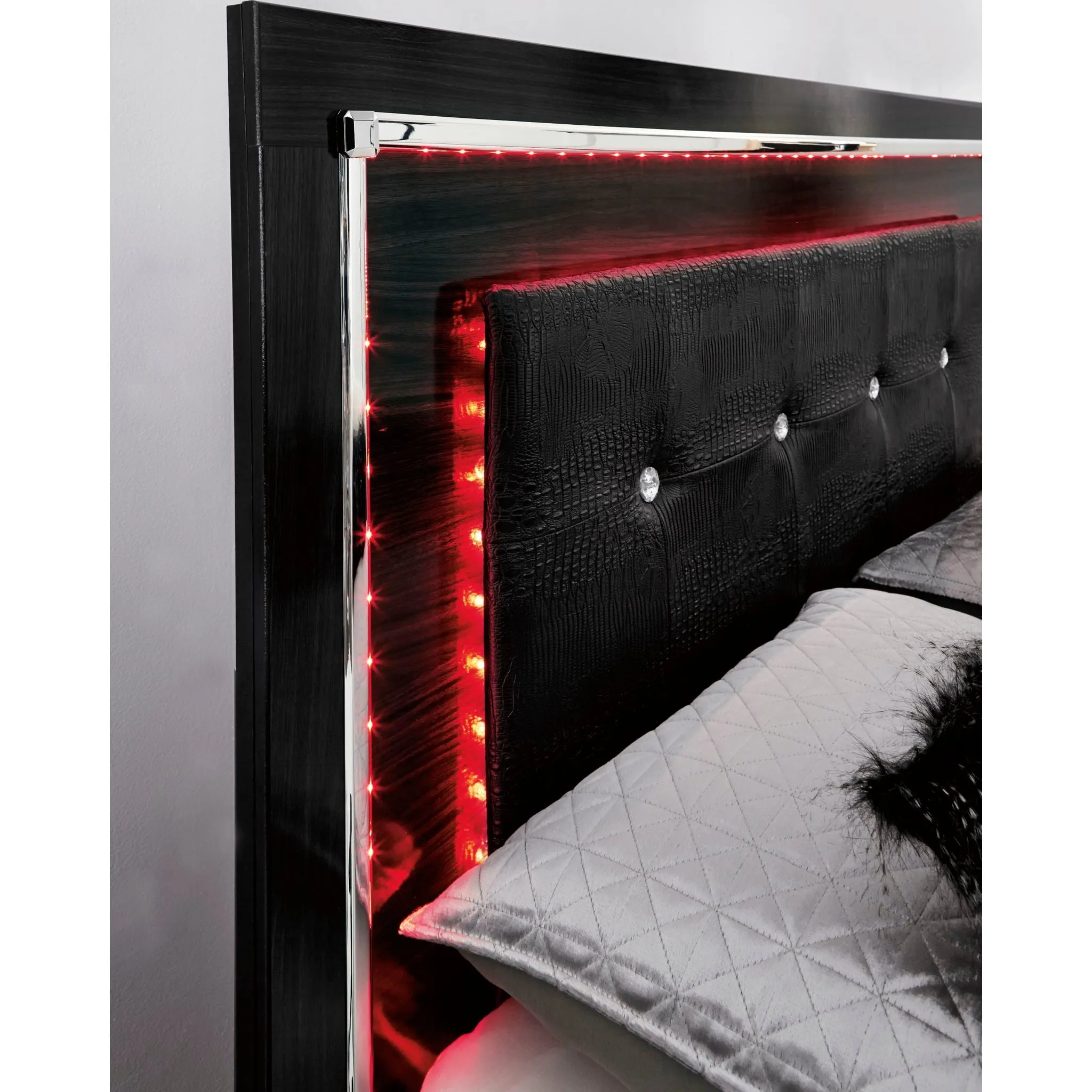 Kaydell 3 Piece King Upholstered Bed