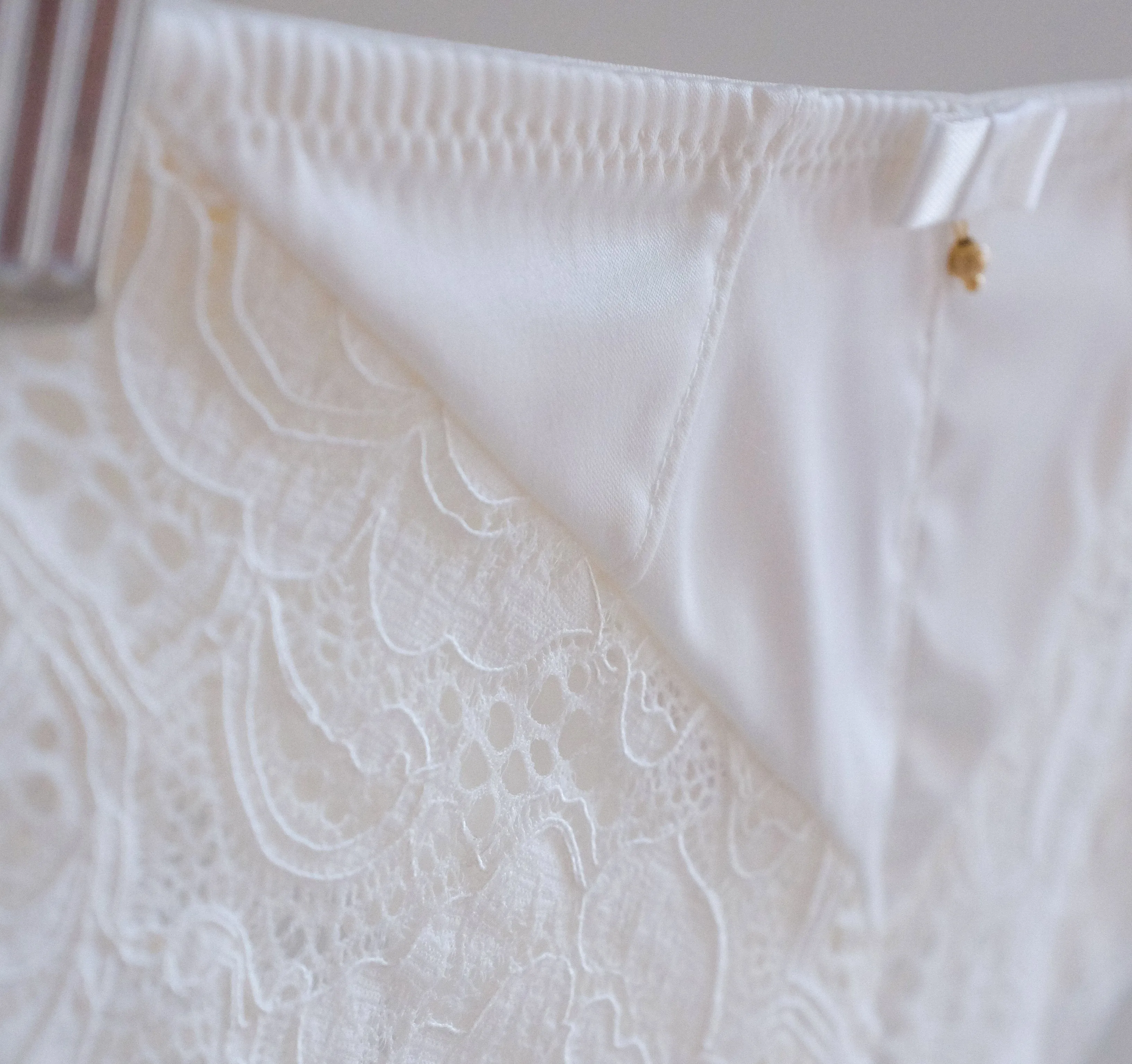 Lace detail brazilian [Ivory]