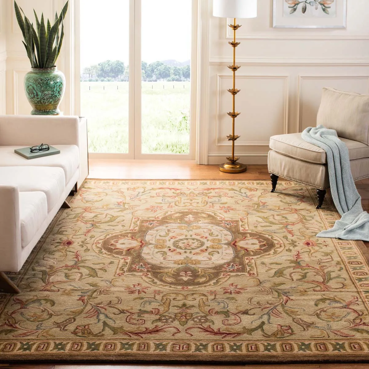 Safavieh Classic 220 Rug, CL220
