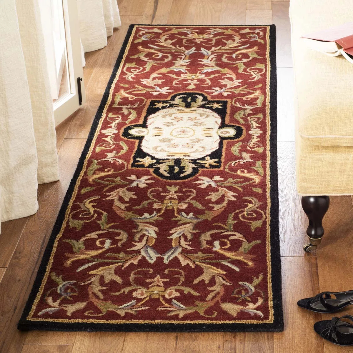 Safavieh Classic 220 Rug, CL220
