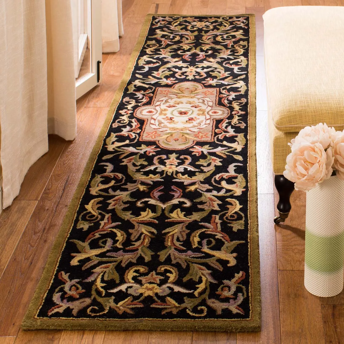 Safavieh Classic 220 Rug, CL220