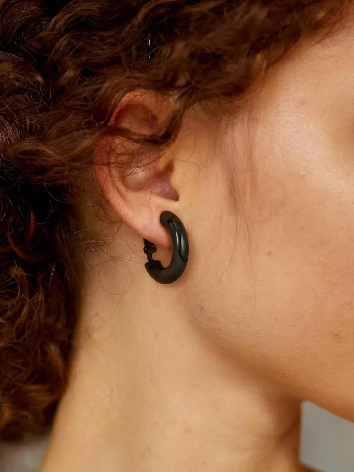 Stainless Steel Chunky Hoop Earrings For Women, Minimalist and Chic, Black/Gold Plated, Round Hoops Earrings Hypoallergenic, Size: 30mm/40mm/60mm/80mm, Come with Box